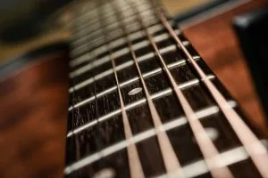 Gitaar snaren onderhouden