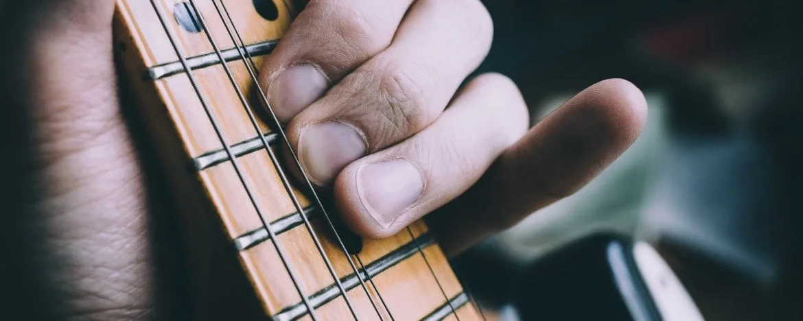 Gitaar vasthouden