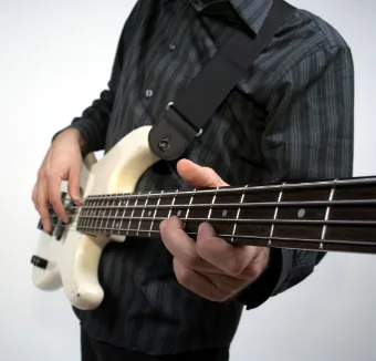 Gitaarband gebruiken