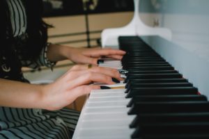 Vloeiend piano spelen, zonder haperende vingers